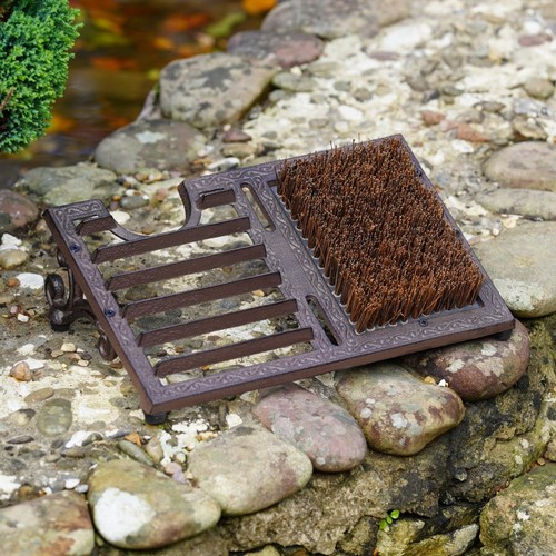 Cast iron boot brush - cast,