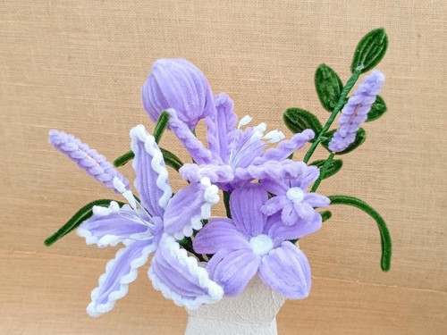 Handmade pipe cleaner flower - cleaner,