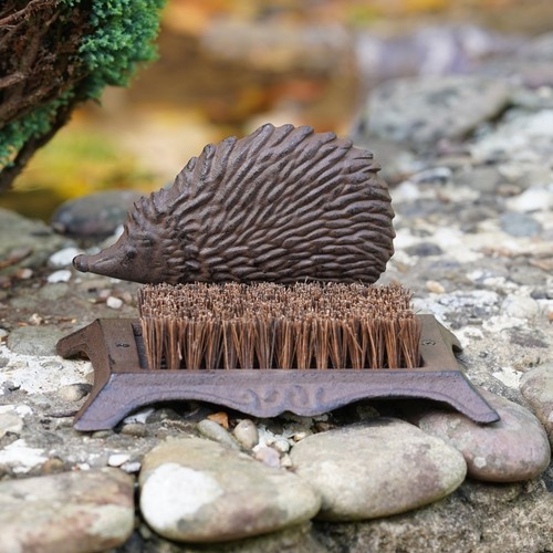 Cast iron hedgehog boot brush - cast,